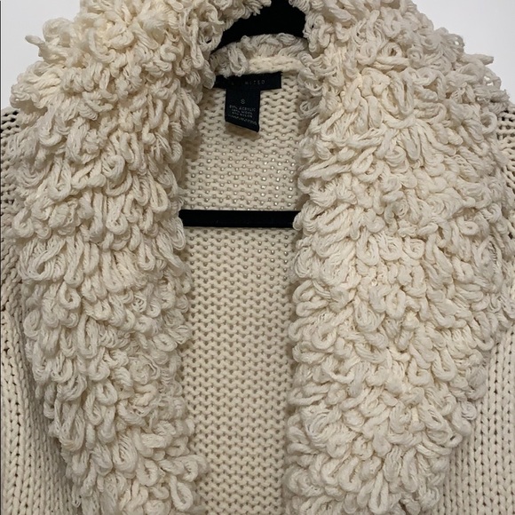 Sweater - Picture 2 of 5